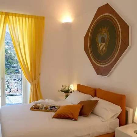 Villa Seafront Allegra *